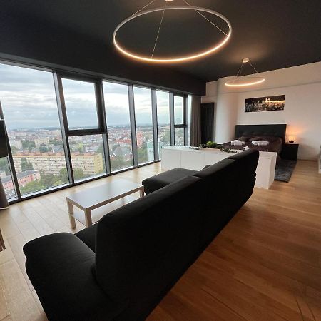 Hanza Tower - Luxurious Apartment 60M2 - 15Th Floor City View Szczecin Bagian luar foto